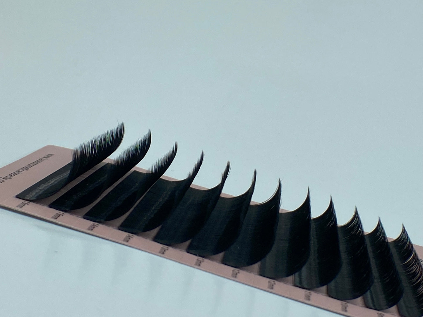 Ultra Black Mega Volume Lashes 0.3 C Mix